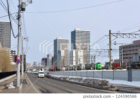 以苗穗站為背景,開往札幌車站的“丁香特快” 以苗穗站為背景,開往札幌車站的“丁香特快” 124390566