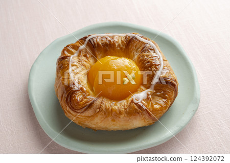 Apricot Danish 124392072