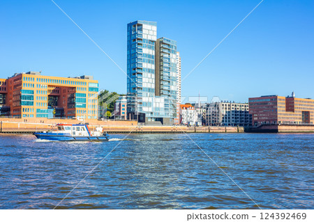 Hamburg port 124392469