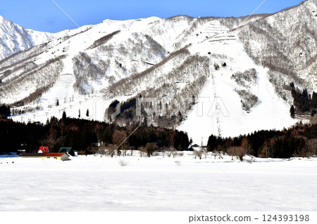 白馬五龍滑雪場（飯盛滑雪場）遠眺（長野縣白馬村）[2025 年 3 月] 124393198