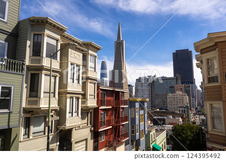 Steep street view with downtown skyline in San Francisco, USA 124395492