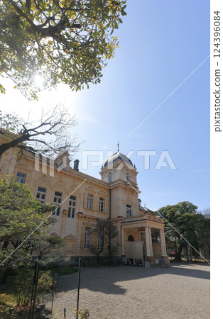 North side of the Western-style building in the Kyu-Iwasaki-tei Gardens 124396084