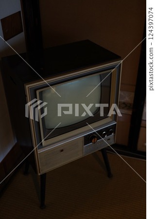 Showa's TV Showa's TV 124397074