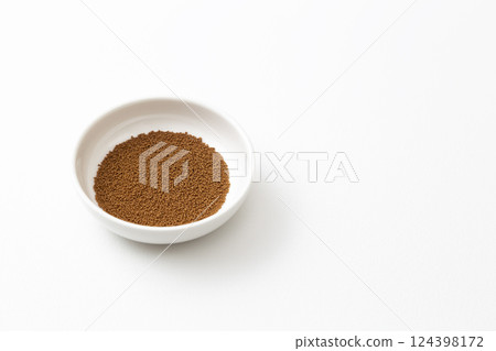 Kakkonto on white background 124398172