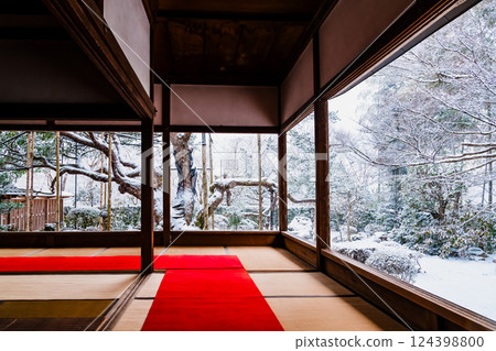 Snow at Hosen-in Temple in Ohara, Kyoto - Shoin and Bankan-en Snow at Hosen-in Temple in Ohara, Kyoto - Shoin and Bankan-en 124398800