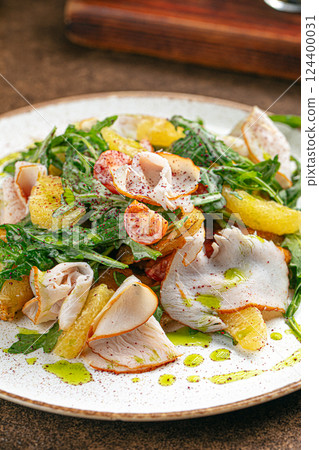 Smoked turkey salad with arugula and oranges 124400031