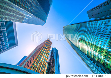 Tokyo cityscape, Japan, March 21st. Sparkling like spring in full swing...view of the Shiodome business district and other areas 124400152