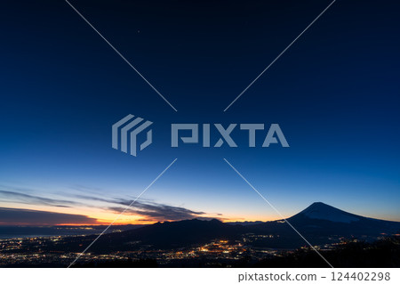 Mount Fuji as seen from Mikuni Pass, Susono City, Shizuoka Prefecture 124402298