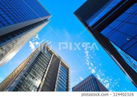 Marunouchi Tall Building 124402326