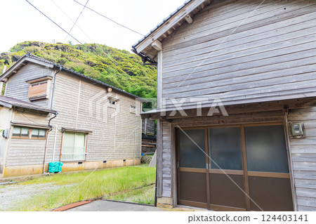 傳統燒杉木板街景（兵庫縣豐岡市竹野町） 124403141