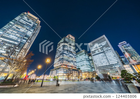 City night view at Tokyo Station Marunouchi Exit [Chiyoda Ward, Tokyo] 124403806
