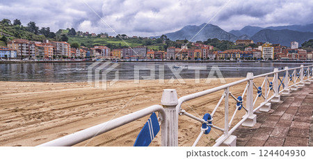 Promenade and Beach of Ribadesella, Spain Promenade and Beach of Ribadesella, Spain 124404930