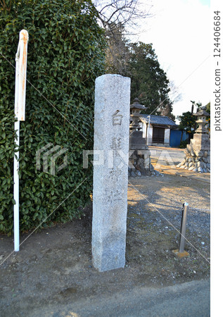 Togo Shirahige Shrine in Oka, Fukaya City, Saitama Prefecture 124406684