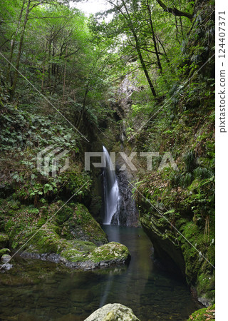 南錌滝瀑布 124407371