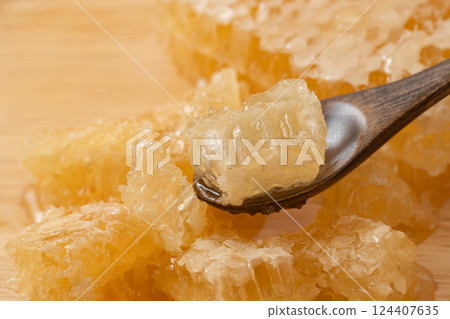 蜂巢蜜 124407635