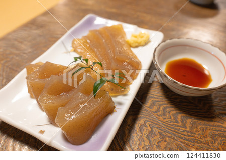 Sashimi konnyaku Sashimi konnyaku 124411830