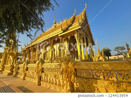Golden-colored temple near Bangkok 124413954