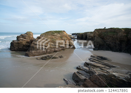 Beautiful aerial view of Las Catedrales beach, Lugo, Galicia, Spain 124417891