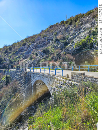 Montenegro, natural wonder, outdoor activities 124417928