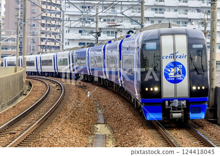 Meitetsu 2000 series Blue MuSky running on the Tokoname Line 124418045