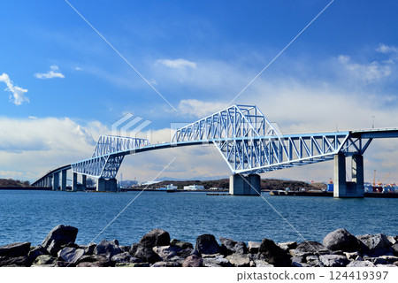 冬季的東京京門大橋 藍天風景 124419397