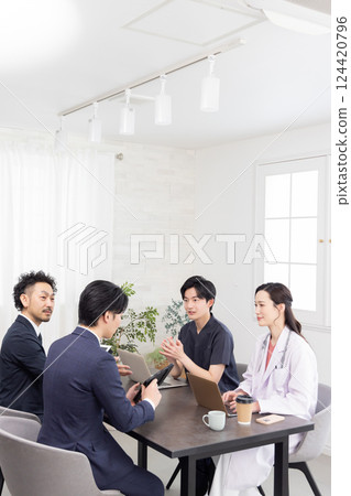 商務 醫院 醫生 研究 MR 會議 商業談判 商務 醫院 醫生 研究 MR 會議 商業談判 124420796