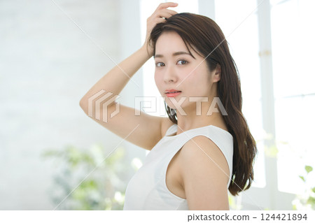Beauty of young women 124421894