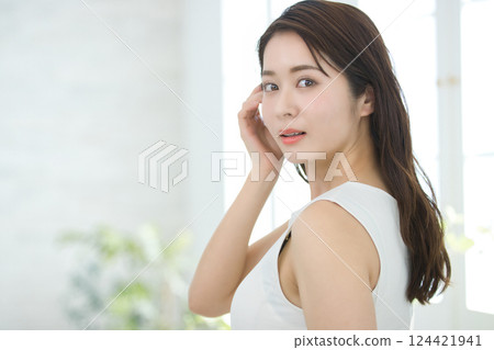 Beauty of young women Beauty of young women 124421941