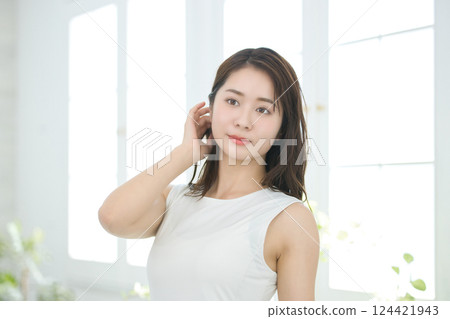 年輕女性的美麗 年輕女性的美麗 124421943