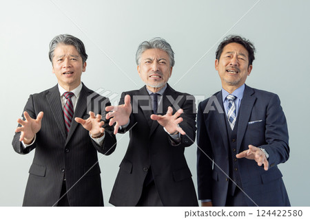 Panic, excuses, apologizing Middle-aged male business person 124422580