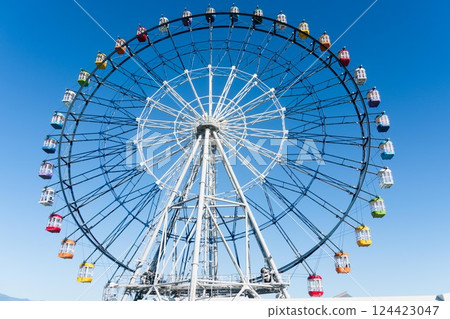 The Ferris wheel at Fujikawa Rakuza (Fujikawa Service Area) 124423047