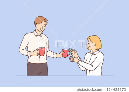 Coffee break of business people drinking hot drinks to rest from work, and gain energy Coffee break of business people drinking hot drinks to rest from work, and gain energy 124423273