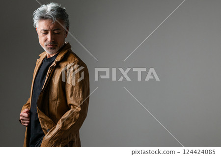 風流中年男人 124424085