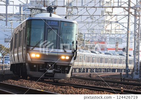 [JR West] 223 Series 2000 Special Rapid Service (JR Kobe Line: Suma - Shioya) 124426719