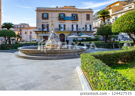 Piazza Vittorio Emanuele II 124427535