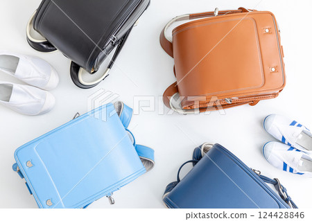 school bag  124428846