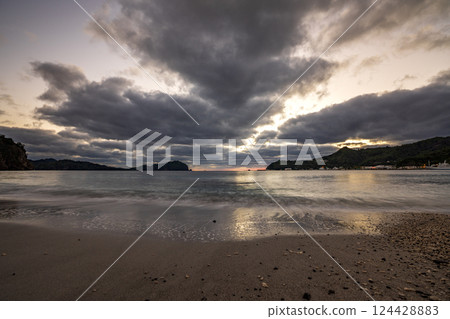 Ice-making beach at dusk, Ogasawara, Tokyo Ice-making beach at dusk, Ogasawara, Tokyo 124428883