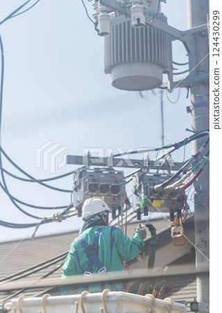 Power line work Power distribution construction Power line work Power distribution construction 124430299