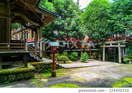 [神奈川縣] 被綠色包圍的箱根宮之下的熊野神社 124430338