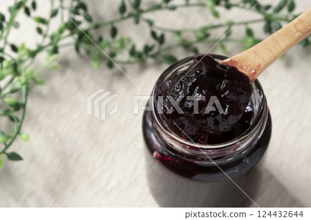 瓶裝藍莓果醬 瓶裝藍莓果醬 124432644