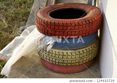 Old tires sprayed with color 124432729