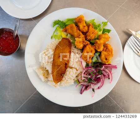 Traditional Latin American dish chicharon 124433269