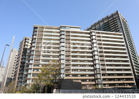 Ariake streetscape 124433510