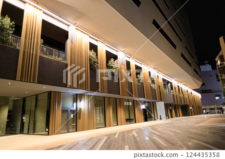 美麗的建築夜景 124435358