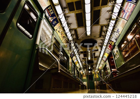 Time-slip subway 124445218