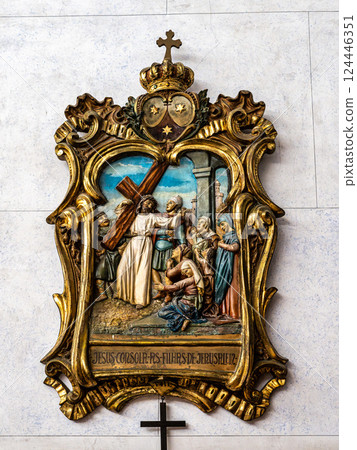 The golden interior of the Carmel 124446351