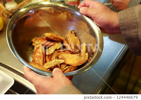 Chicken wings 124446679
