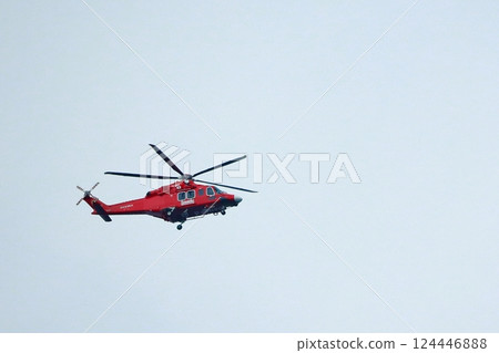 Fire helicopter rescue Fire helicopter rescue 124446888