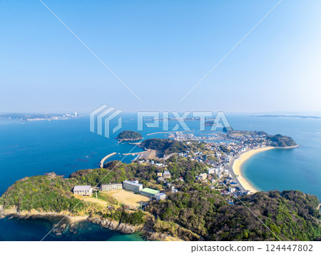 Shinojima (Aichi Prefecture) *Front right: Sakushima, center: Himakajima, front left: Hazu Cape 124447802