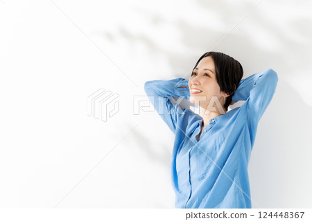 Woman Sunlight Beauty Stretch 124448367